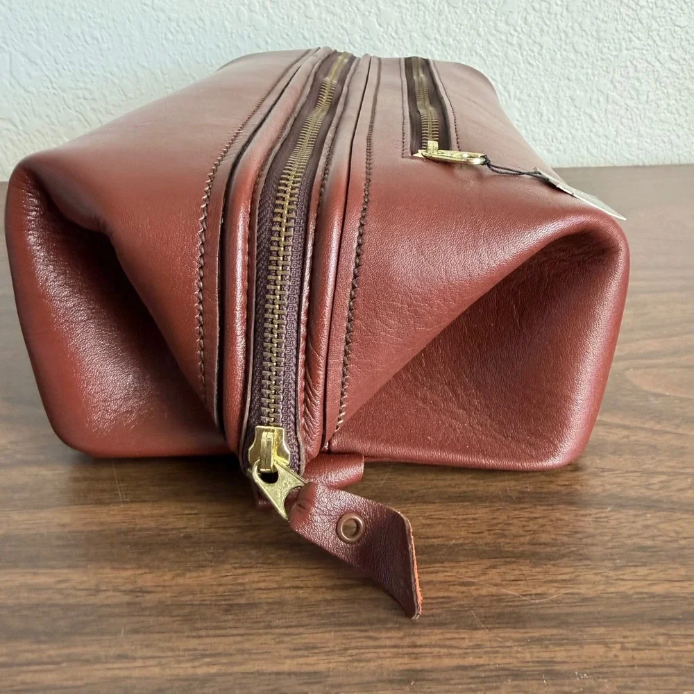 Vintage Brown Leather Zippered Travel Toiletry Dopp Bag Tan Lined Sheldon USA